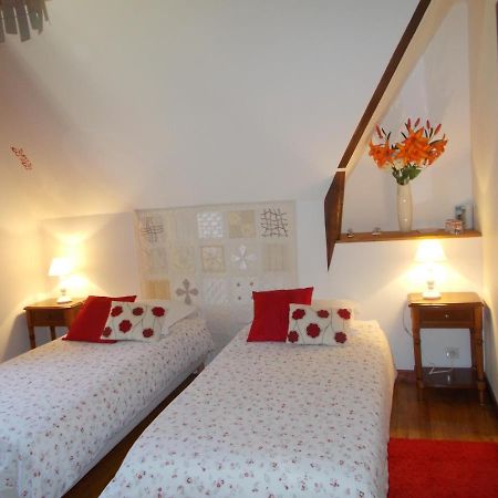 Les Ajoncs Bed & Breakfast พลูเกรส์ซองต์ ภายนอก รูปภาพ
