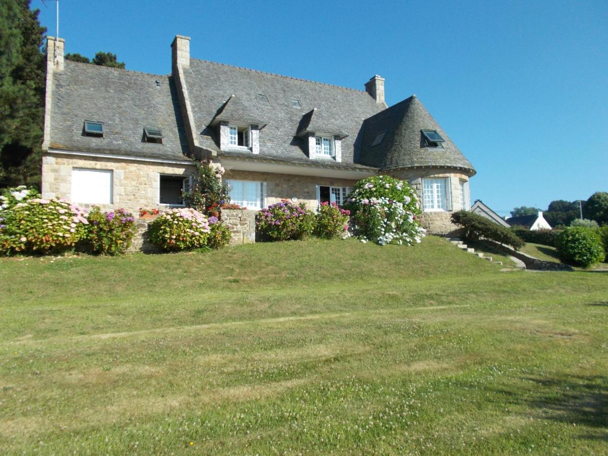 Les Ajoncs Bed & Breakfast พลูเกรส์ซองต์ ภายนอก รูปภาพ