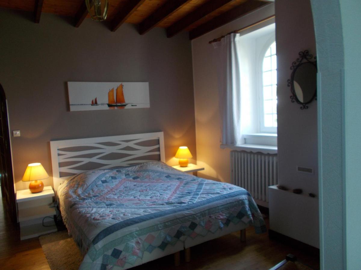 Les Ajoncs Bed & Breakfast พลูเกรส์ซองต์ ภายนอก รูปภาพ